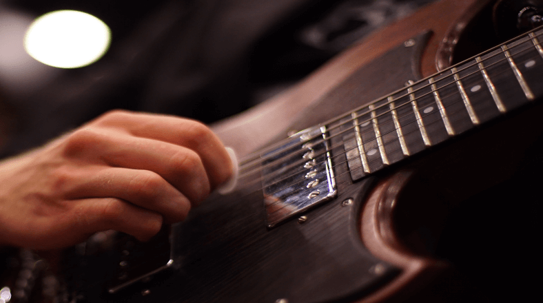 Inside picking for guitar