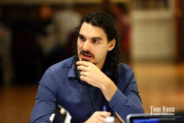 How to attract guitar students