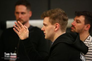 How to create a guitar school