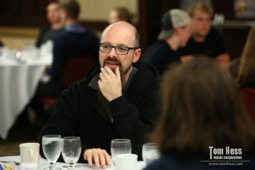 How to manage music school