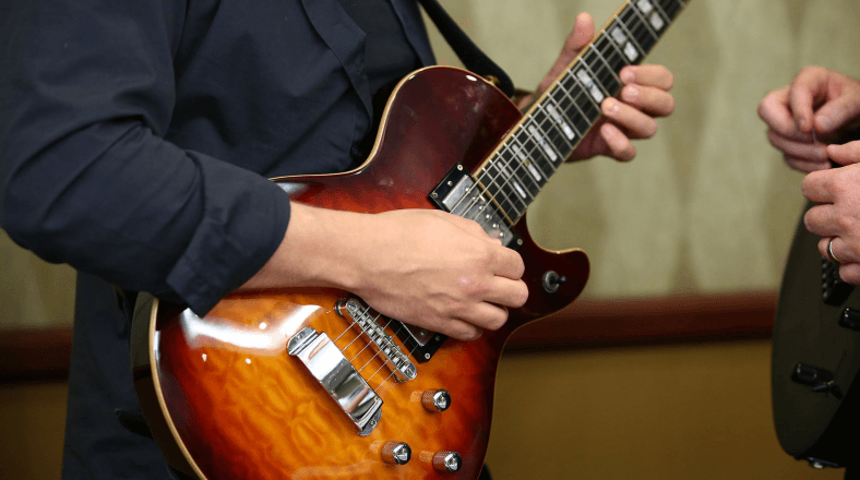 How to help guitar students better