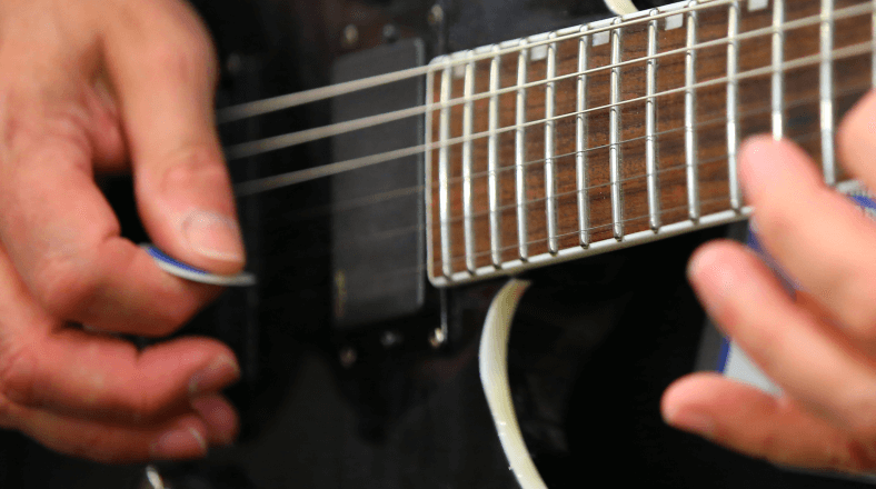 Guitar picking technique