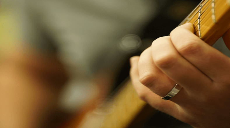 How To Roll Sweep Picking Arpeggios