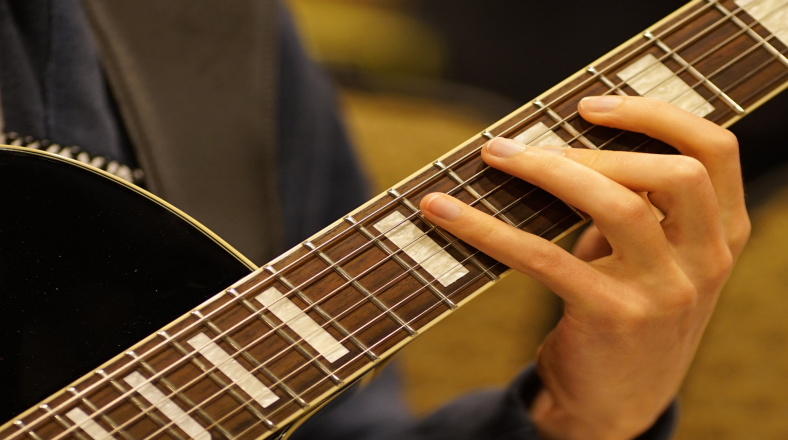 Metal guitar solo lesson