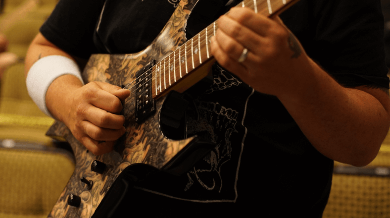 Play a better guitar solo