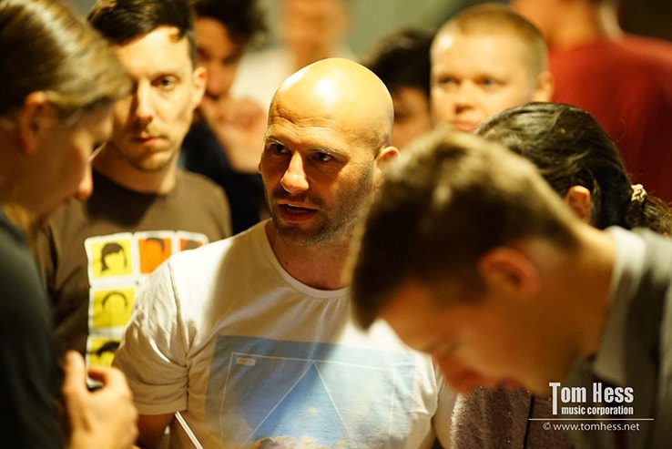 Registration at the Tom Hess events