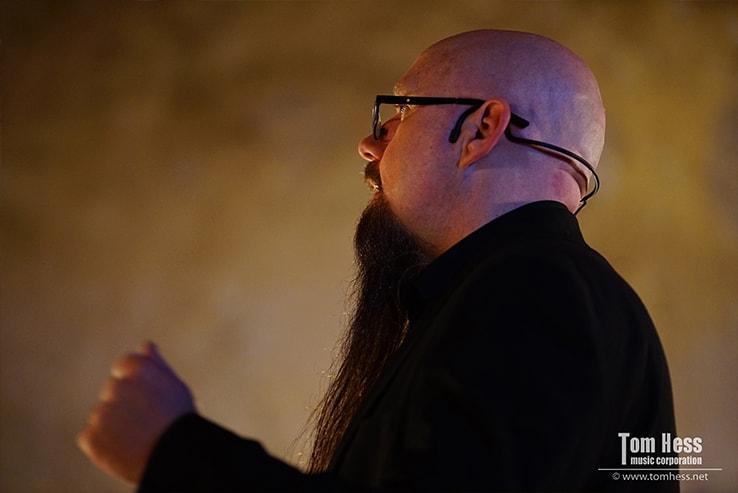 Guitar expert Tom Hess