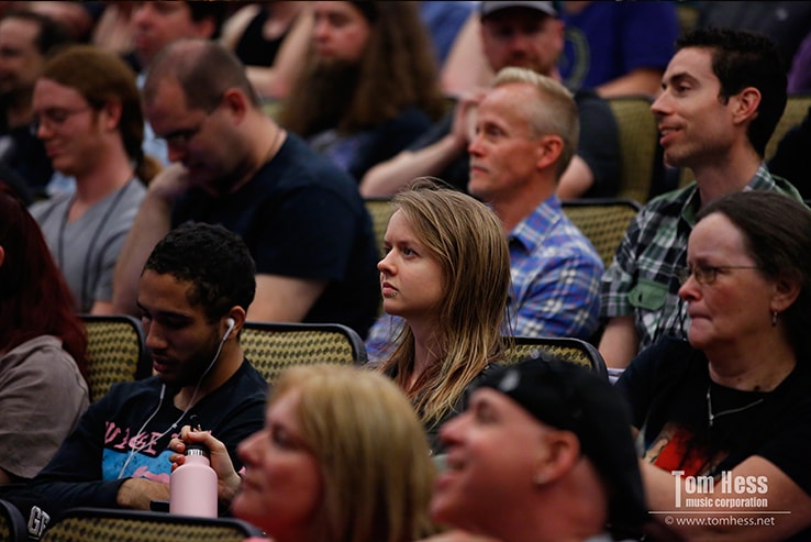 Get audience for guitar playing