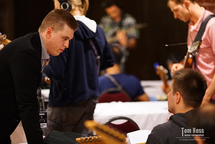 Instructional guitar classes