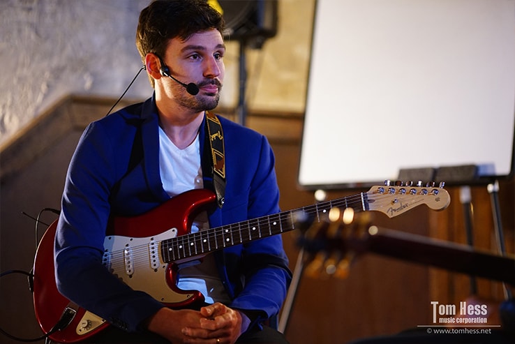 Blues guitar lesson from Antony Reynaert