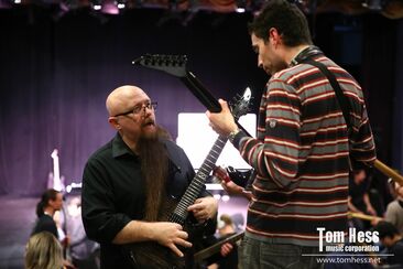 Lead guitar playing lesson