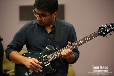 How to play attractive guitar solo