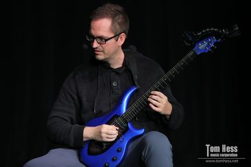 How to play guitar clean