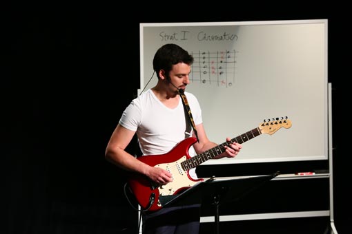 Antony Reynaert Internet Guitar Lessons Student Of Tom Hess