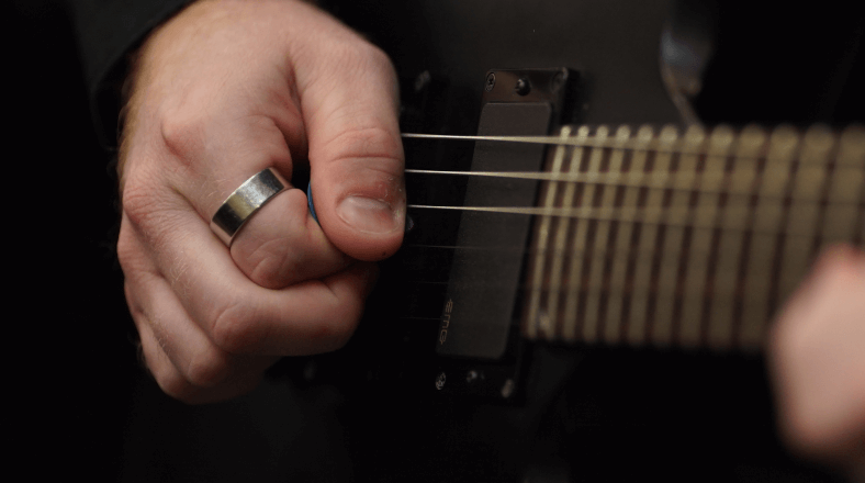 Play better guitar solos