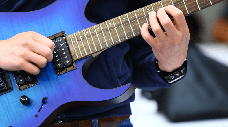 Fretting hand guitar speed