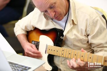 Memorize notes on guitar fretboard