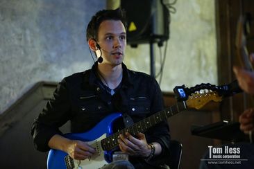 Guitar phrasing lesson